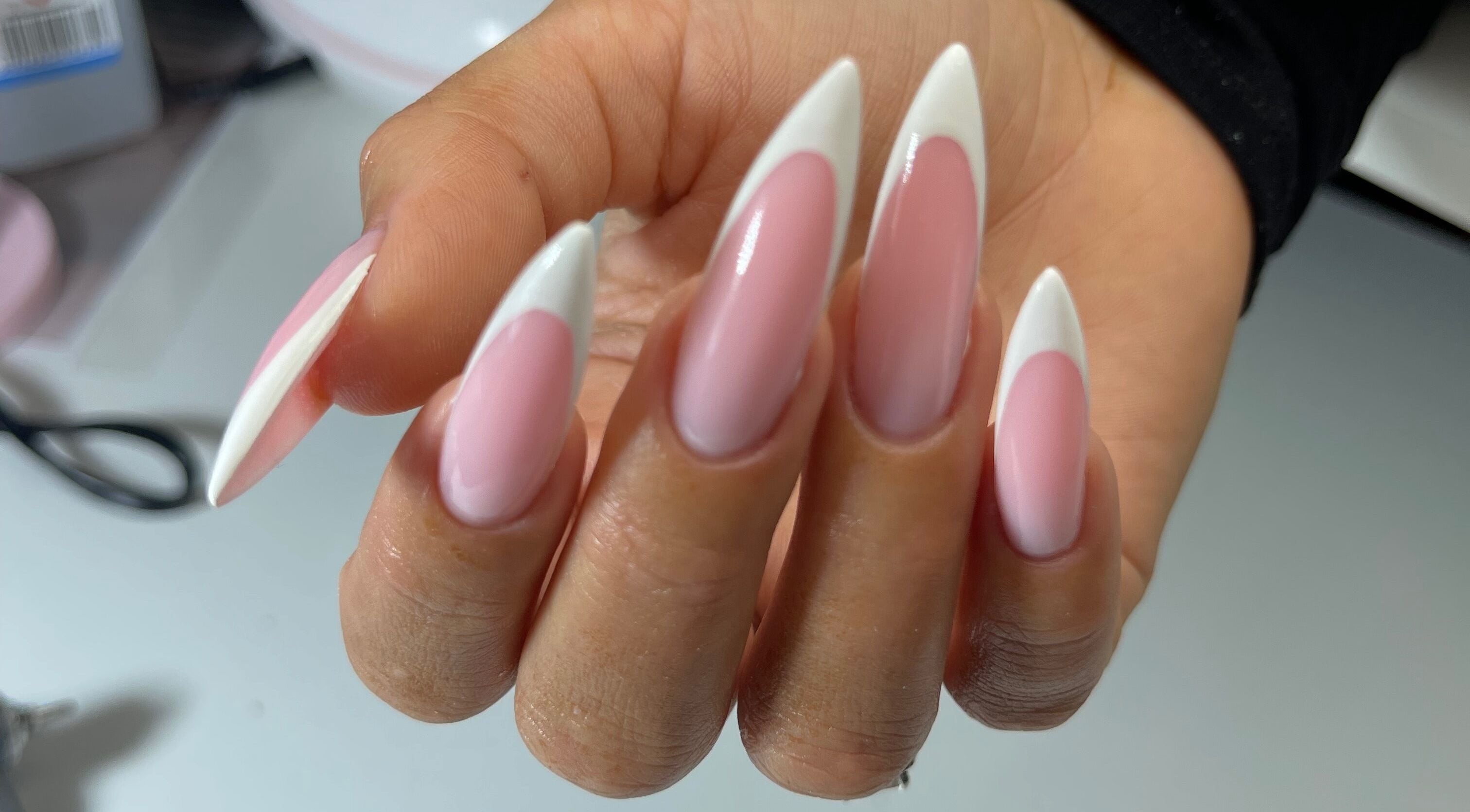 Маникюр в стиле френч от Manicura · Pedicura · Extensión de uñas, El Gran Alacant, Comunidad Valenciana, ES.