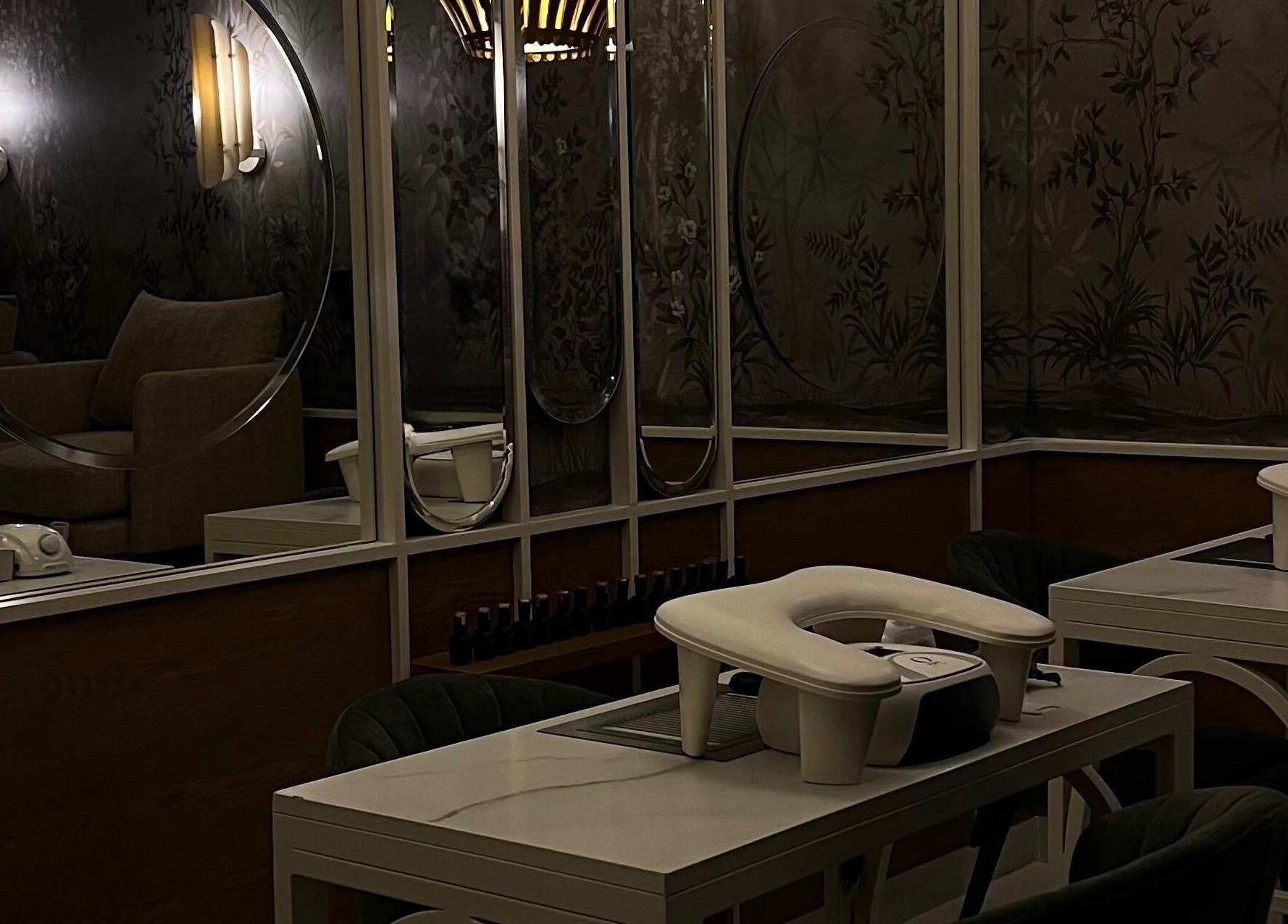 Stylish nail station at Harlow Nail Polish & Pampering Rituals, San Pedro Garza García, Nuevo León, MX.