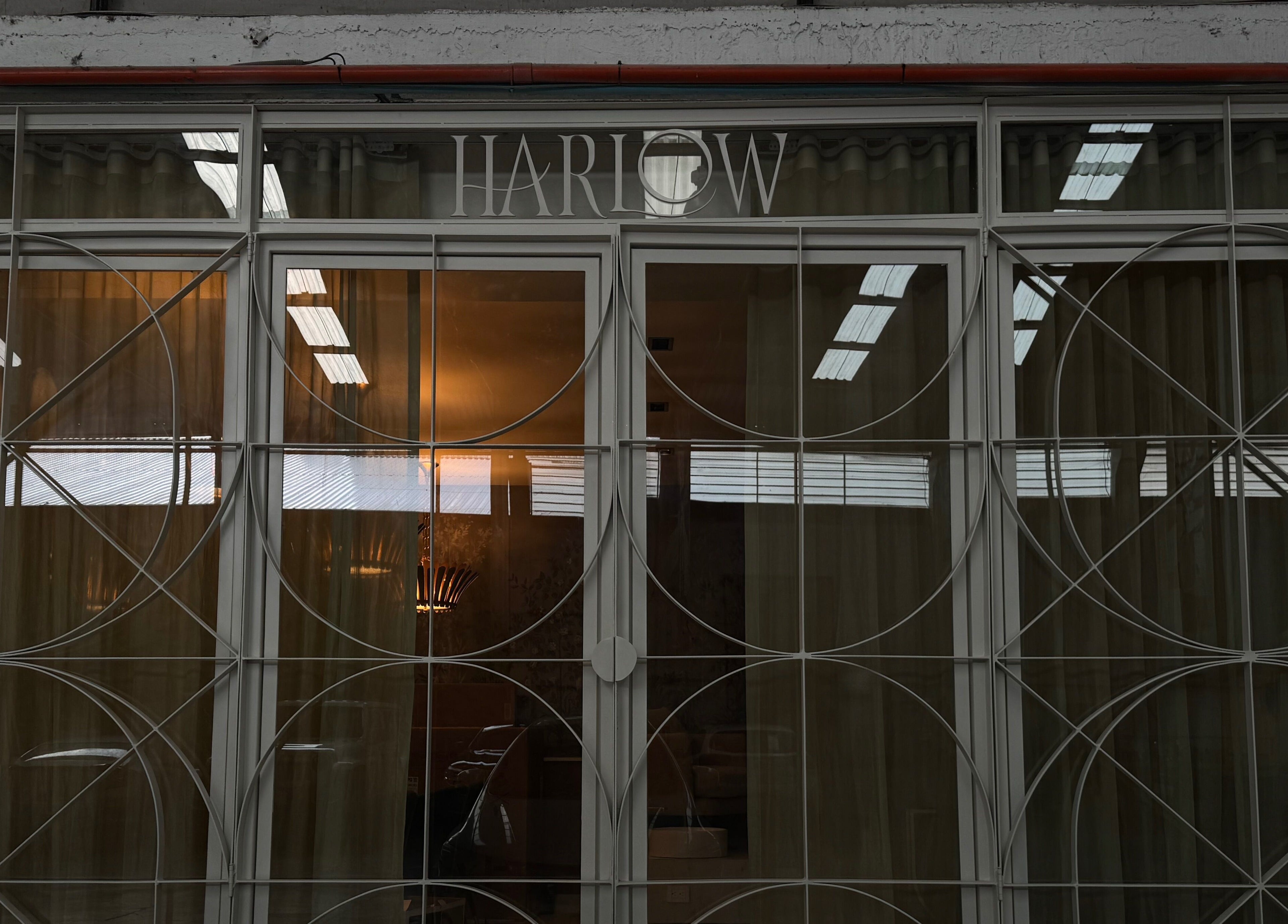 Entrada de Harlow Nail Polish & Pampering Rituals en San Pedro Garza García, Nuevo León, MX.