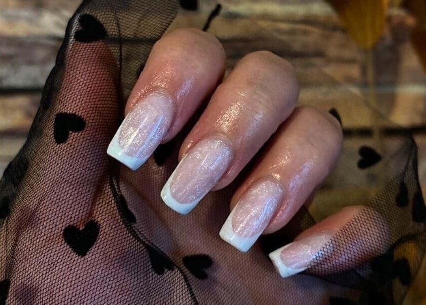 Manucure élégante chez Viictoriia n’ails à Miramas, Provence-alpes-côte D'azur, FR.