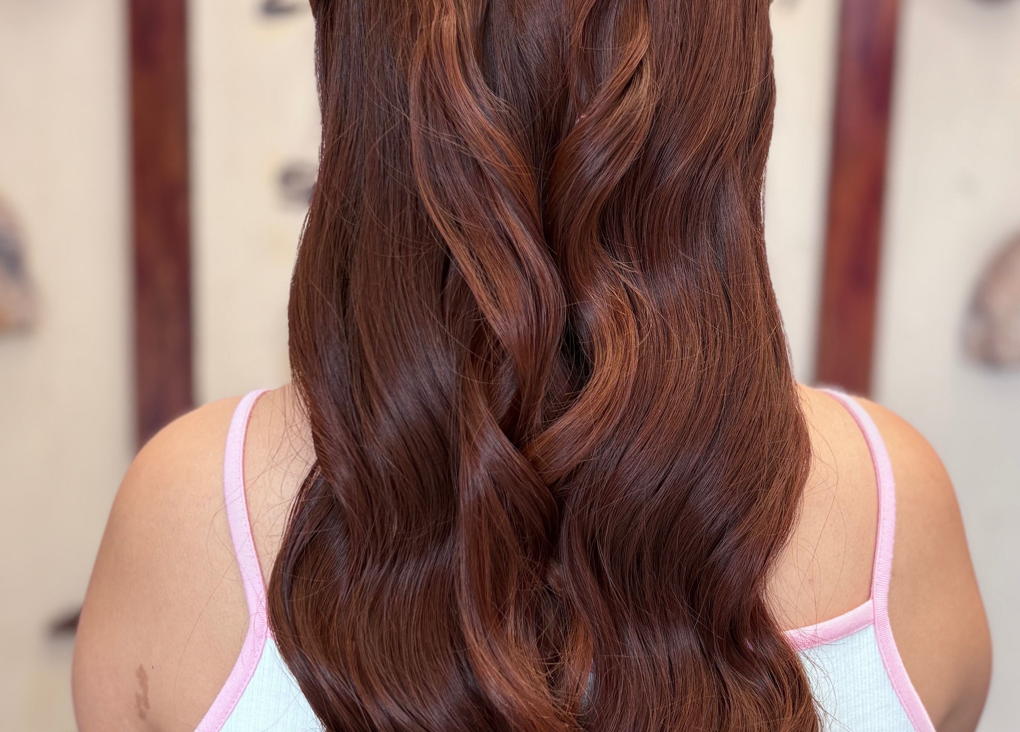 Cabello ondulado y saludable en Mablamua, Chimaltenango, Chimaltenango, GT.