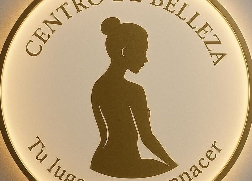 Logo iluminado de Centro de Belleza Tenamaxtlán en Centro, Jalisco, MX con silueta femenina.