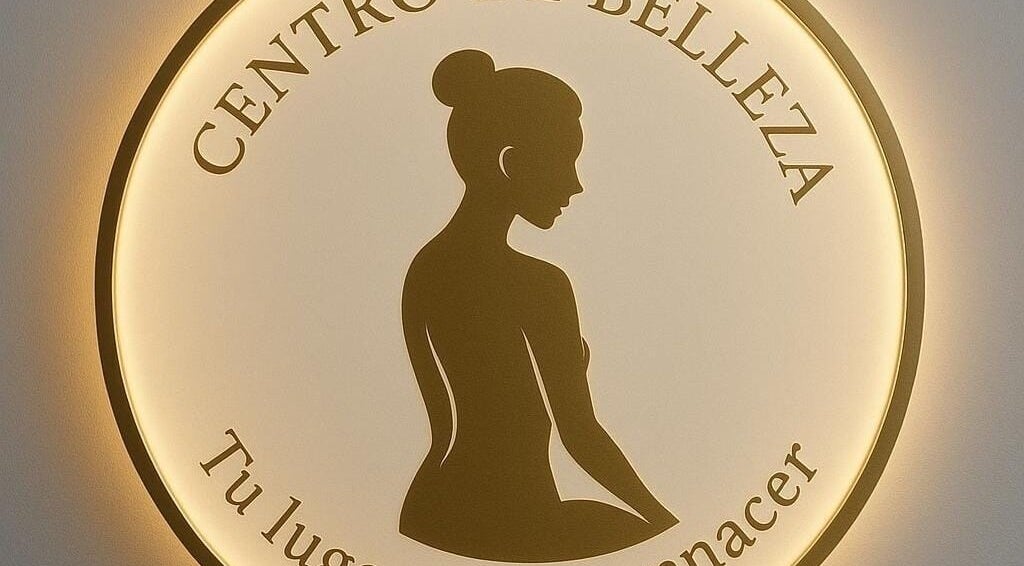 Logo iluminado de Centro de Belleza Tenamaxtlán en Centro, Jalisco, MX con silueta femenina.