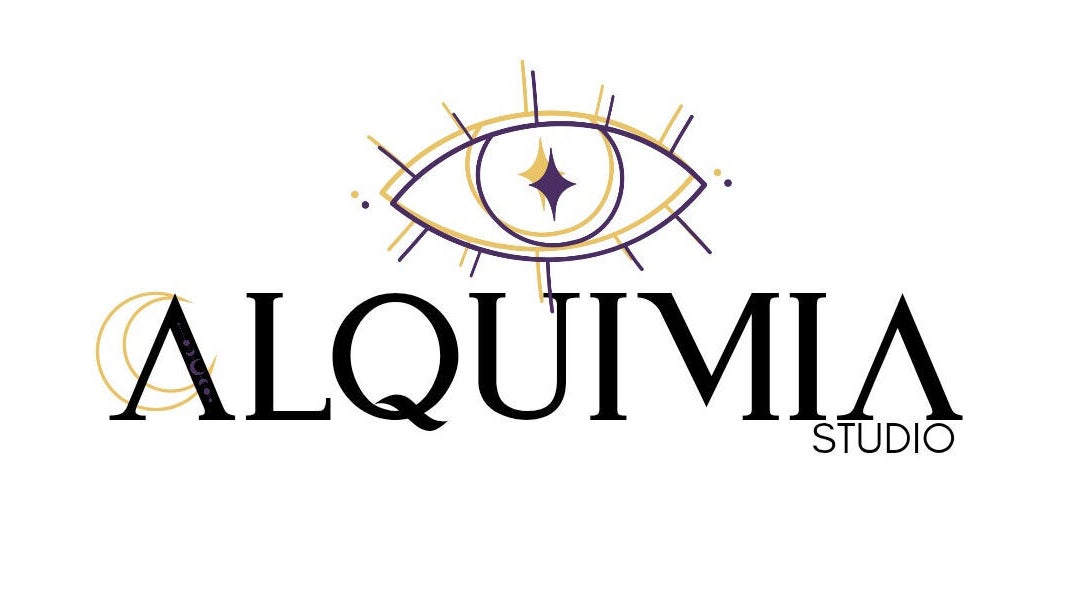 Logotipo de Alquimia Studio en Ciudad Apodaca, Nuevo León, MX con diseño de ojo estilizado.