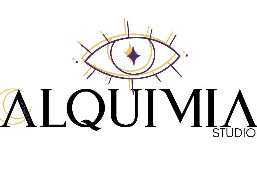 Logotipo de Alquimia Studio en Ciudad Apodaca, Nuevo León, MX con diseño de ojo estilizado.