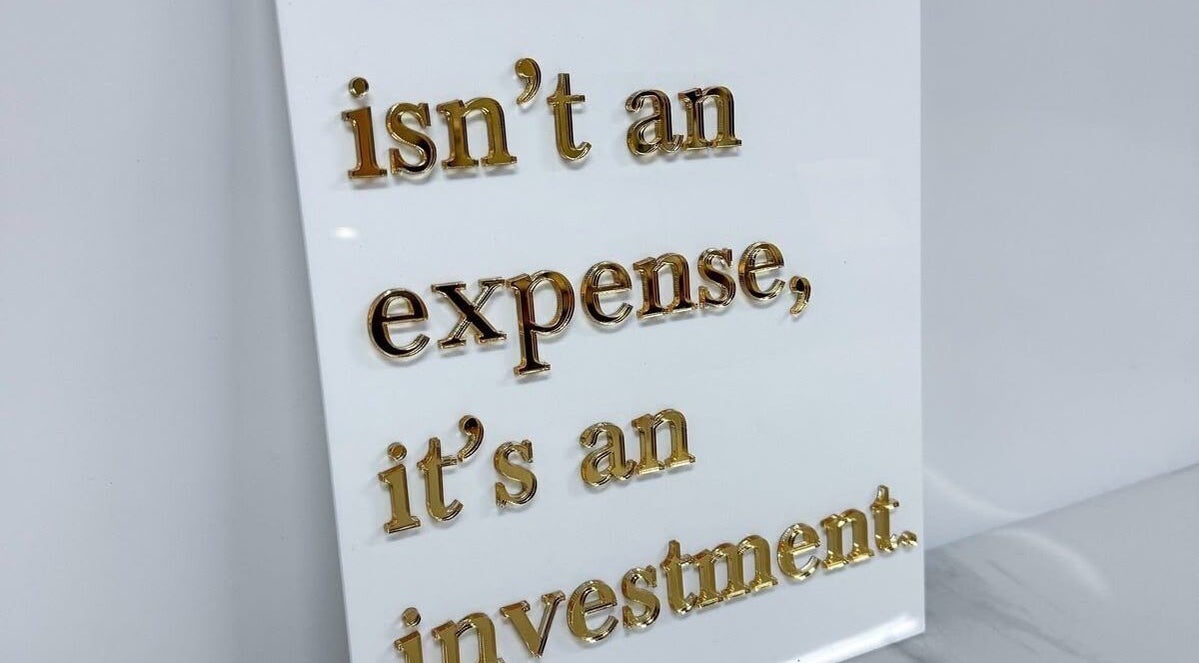 Inspirational gold-lettered quote at Honey Tone Beauty Studio, Portmore, St. Catherine Parish, JM.