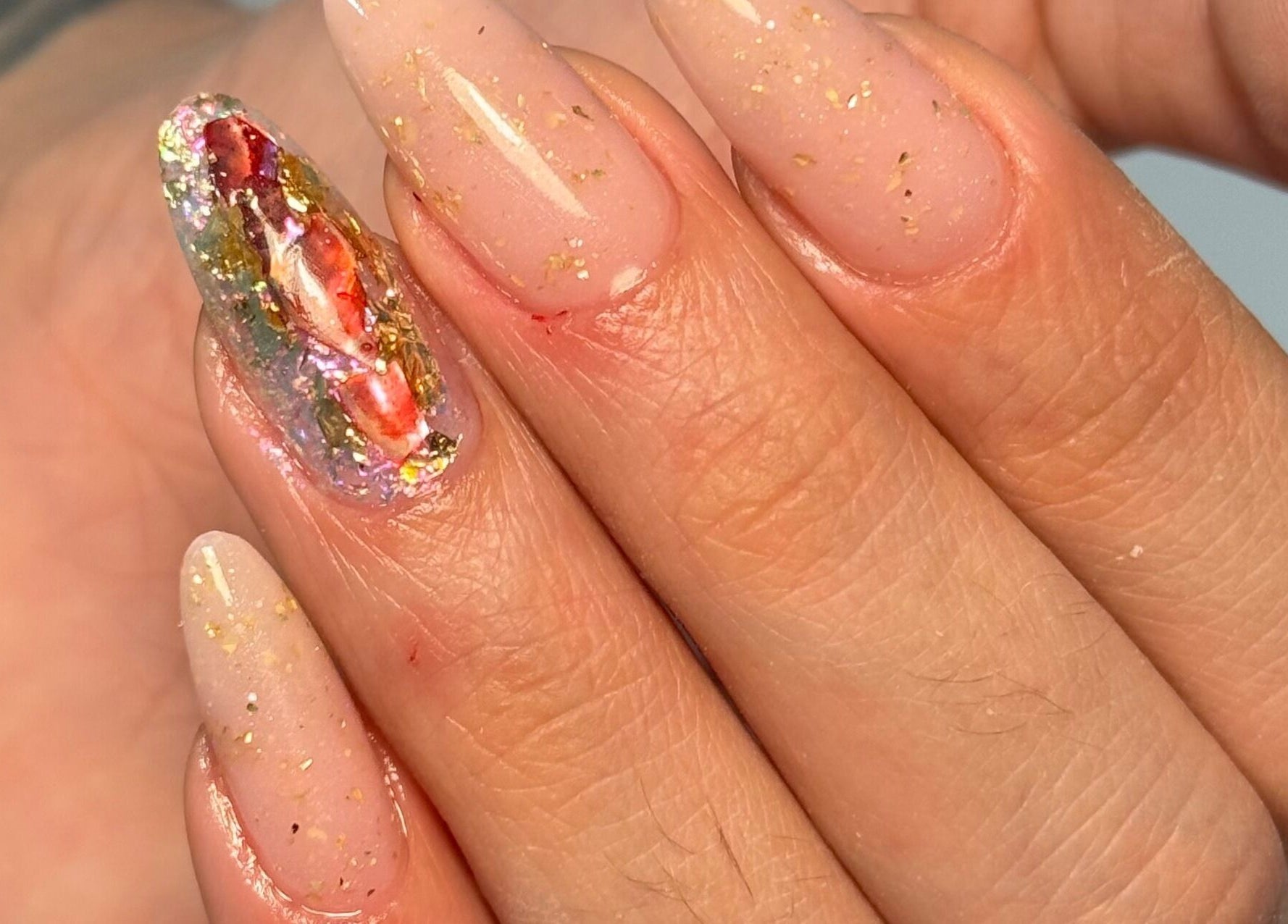 Detalhe de nail art elegante em Gláucia Lourenço Master, Braga, Braga, PT.