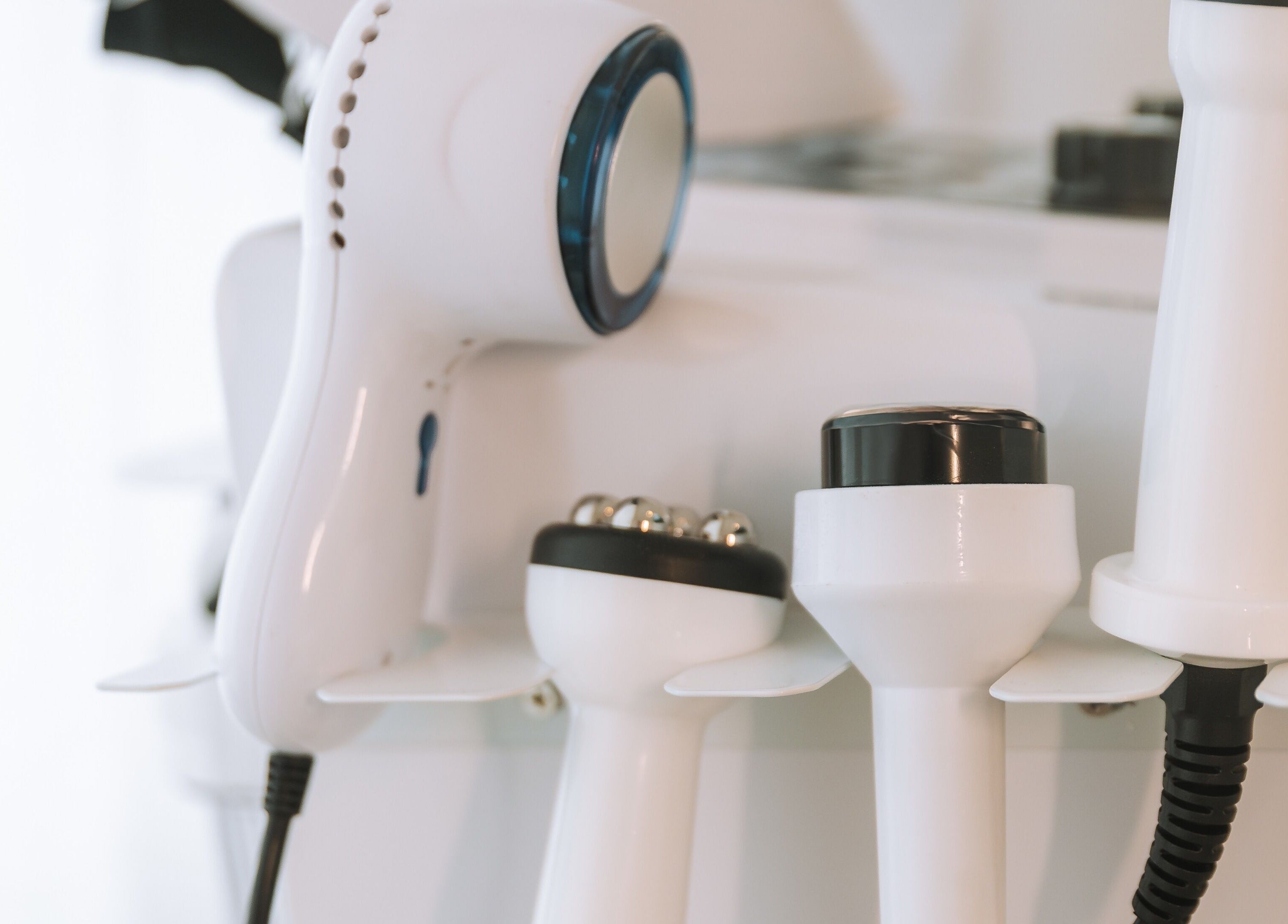 Advanced skincare tools at Olimpo Skin, Santarém, Santarém, PT, showcasing modern beauty technology.