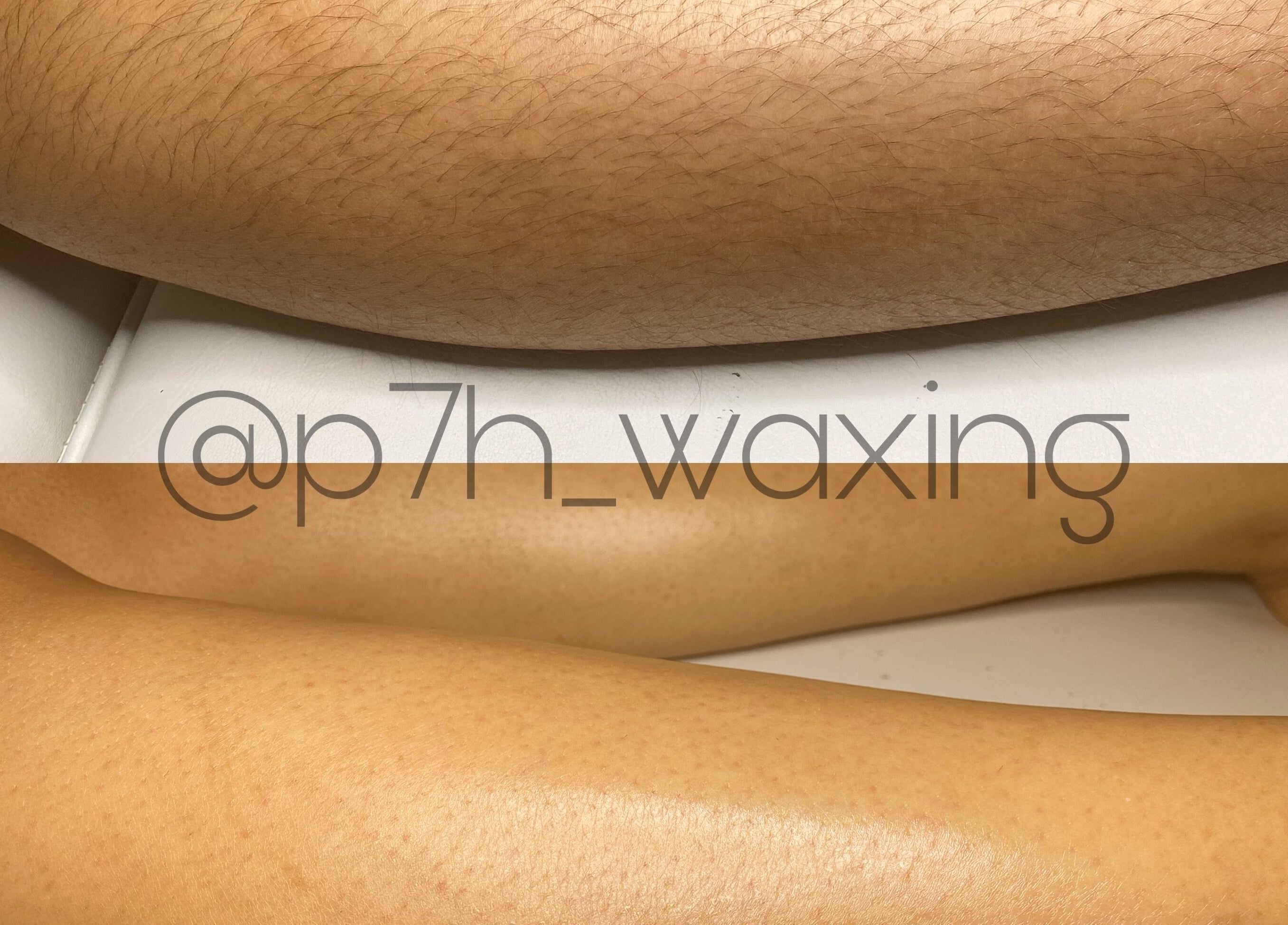 Leg waxing results at P7H by Poca7hontas, Paramaribo, SR. Smooth, hair-free legs displayed.