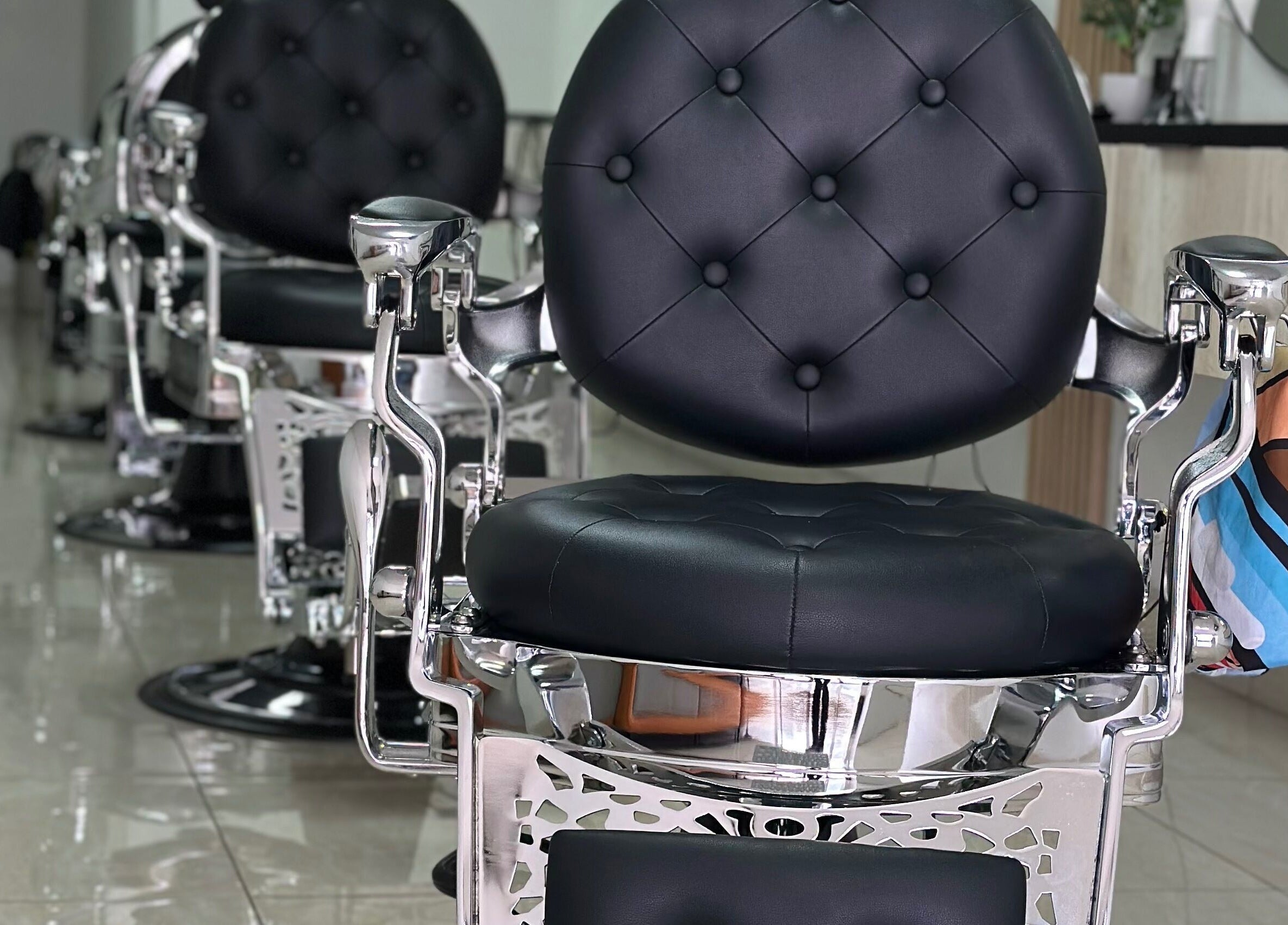 Luxurious salon chairs at La hermandad HAIR salón, Santiago, Provincia De Veraguas, PA.
