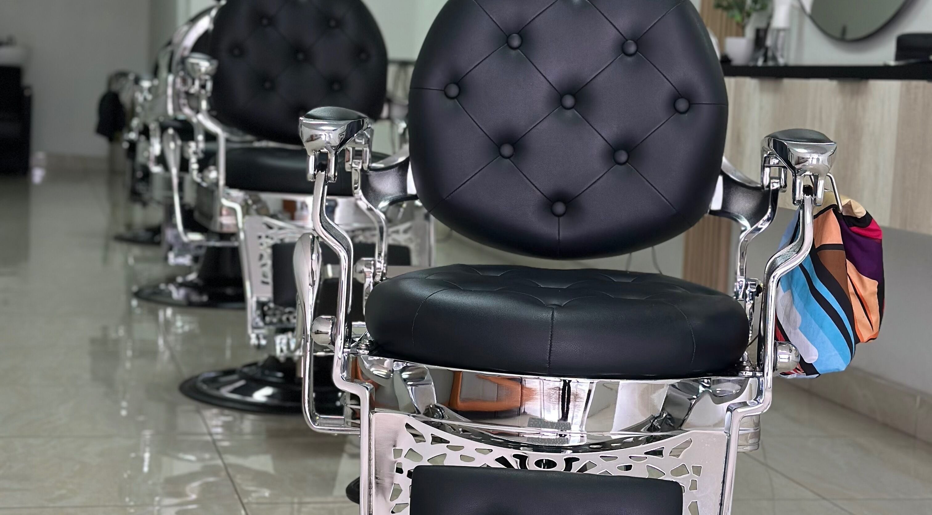 Luxurious salon chairs at La hermandad HAIR salón, Santiago, Provincia De Veraguas, PA.