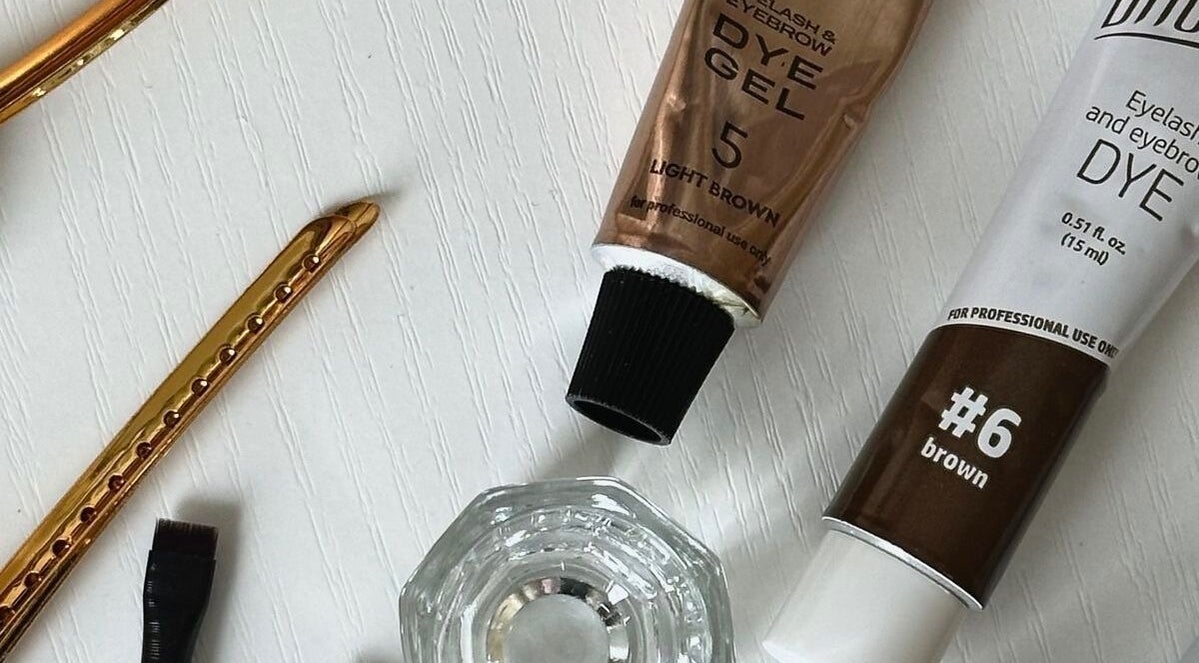 Produits de teinture pour cils chez Lashmaker.bdx à Lormont, Nouvelle-aquitaine, FR.