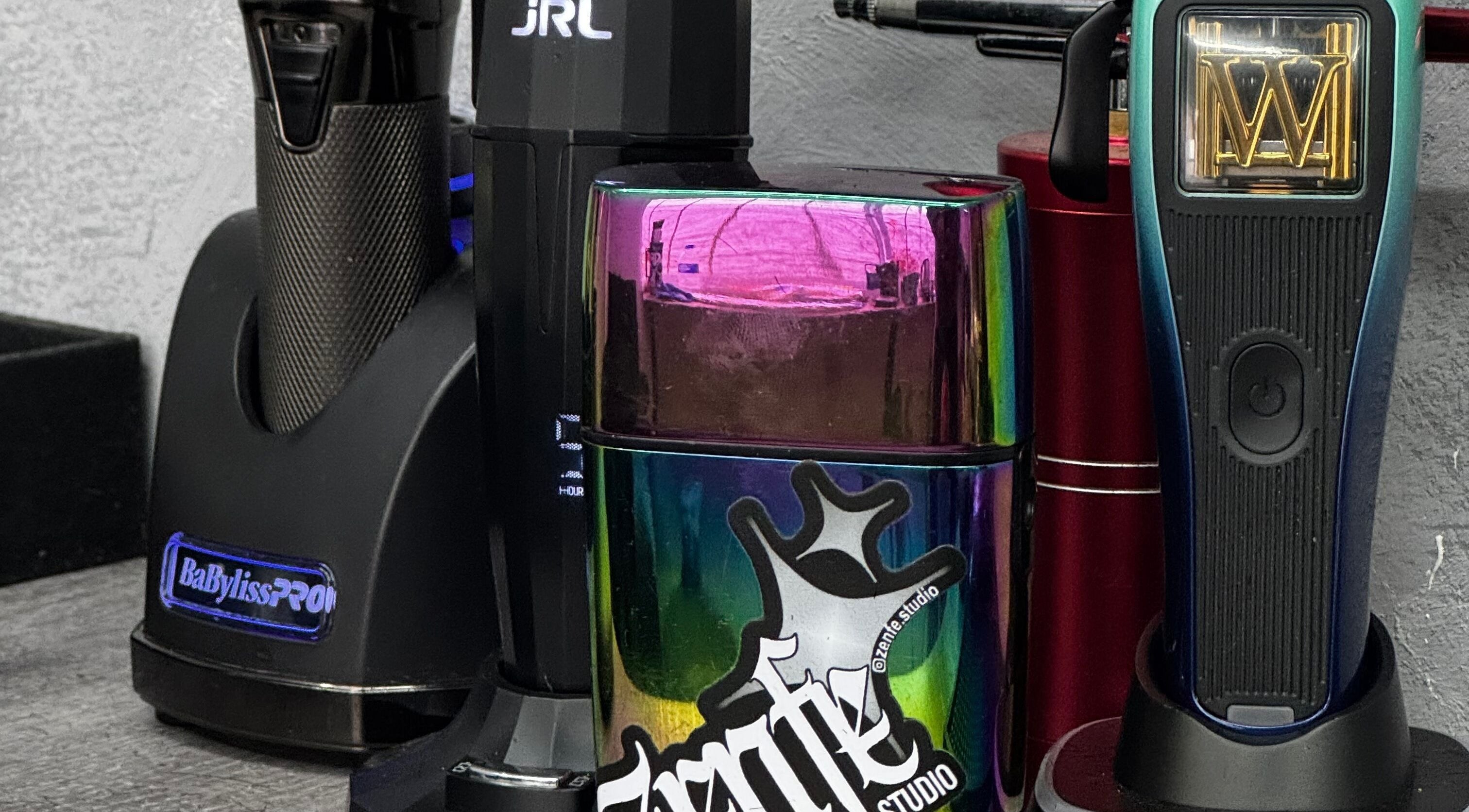 Equipos modernos de Zenfe Studio en San Francisco Solano, Provincia De Buenos Aires, AR.