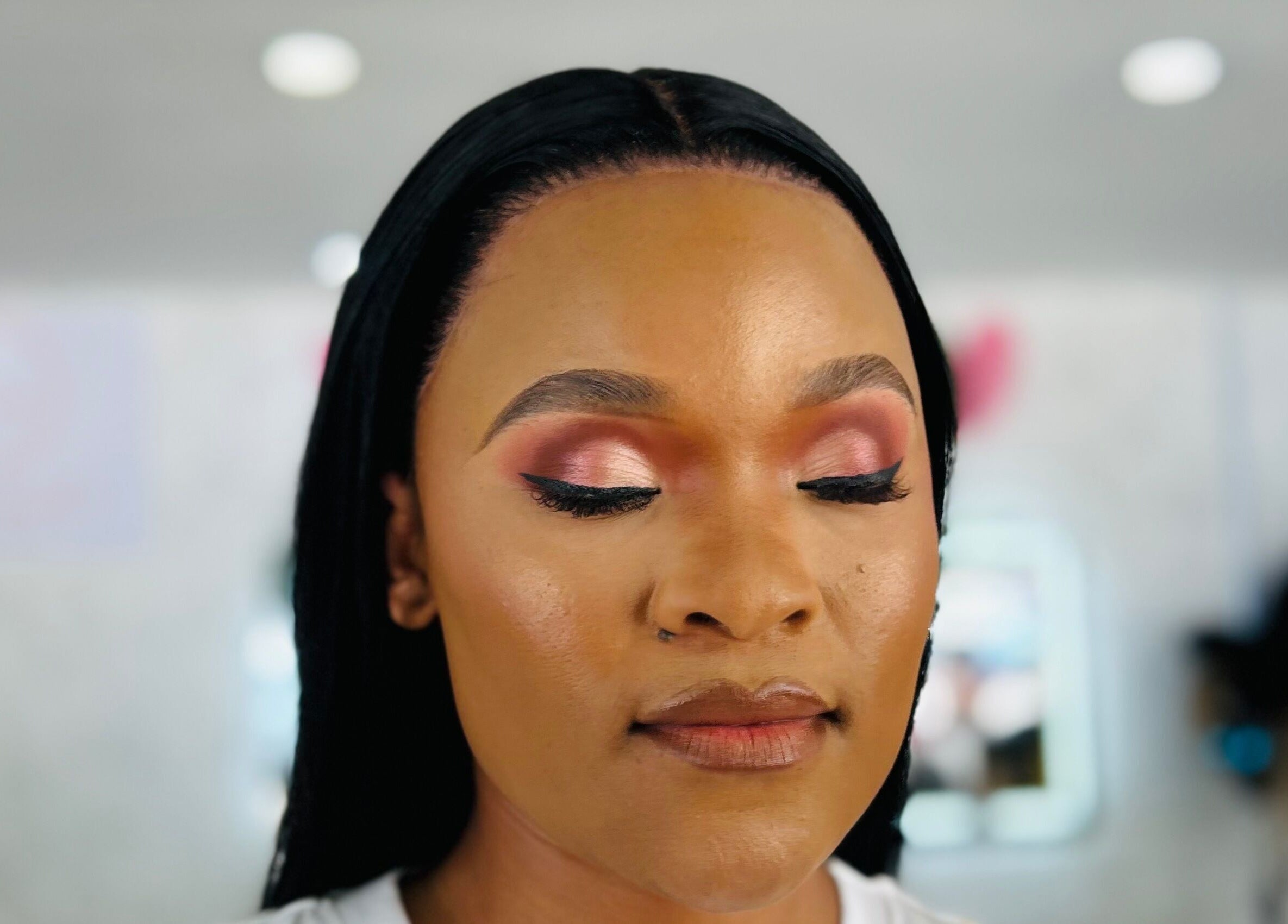 Elegant eyeshadow makeup at Nathari Beauty Studio, Durban, ZA, showcasing professional artistry.