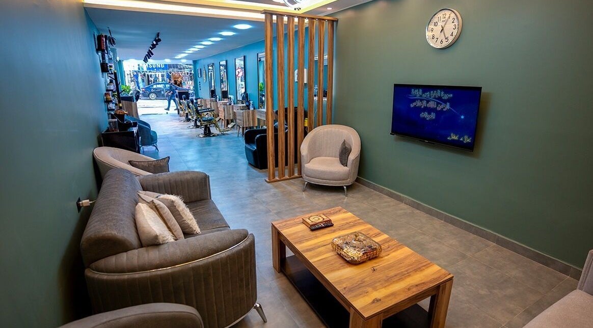 مدخل أنيق في LE ELITE، عمان، محافظة عمان، JO، يعكس الفخامة الحديثة والراحة.