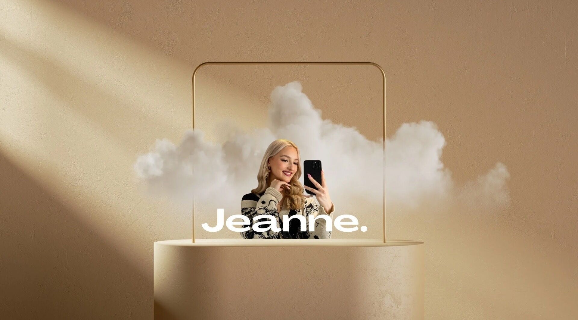 Salon Jeanne à Amiens, Hauts-de-france, FR - femme prenant selfie devant miroir entouré de nuages modernes.