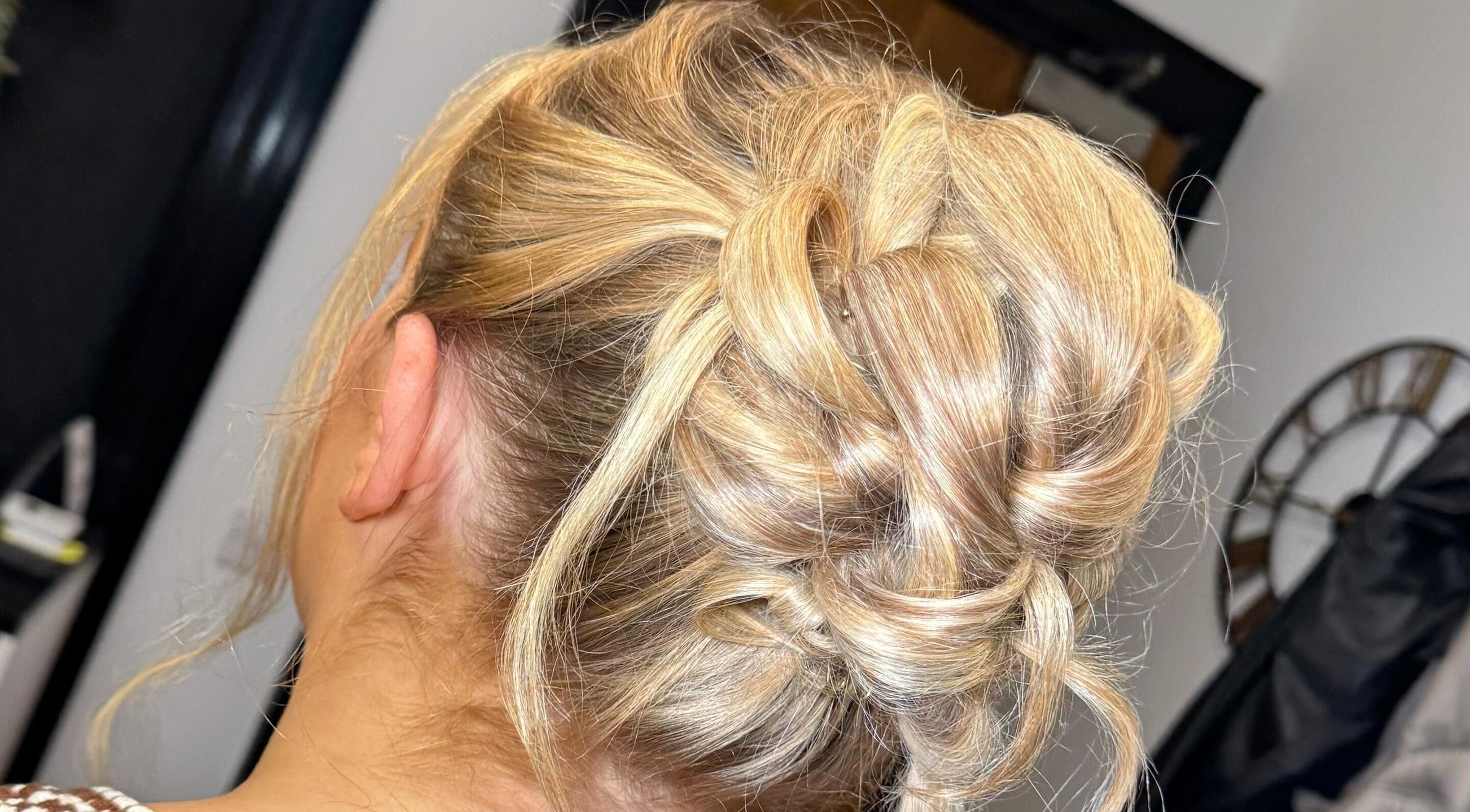 Elegant blonde updo hairstyle at kaileigh-Jane Gray hair in Falkirk, Scotland, GB.