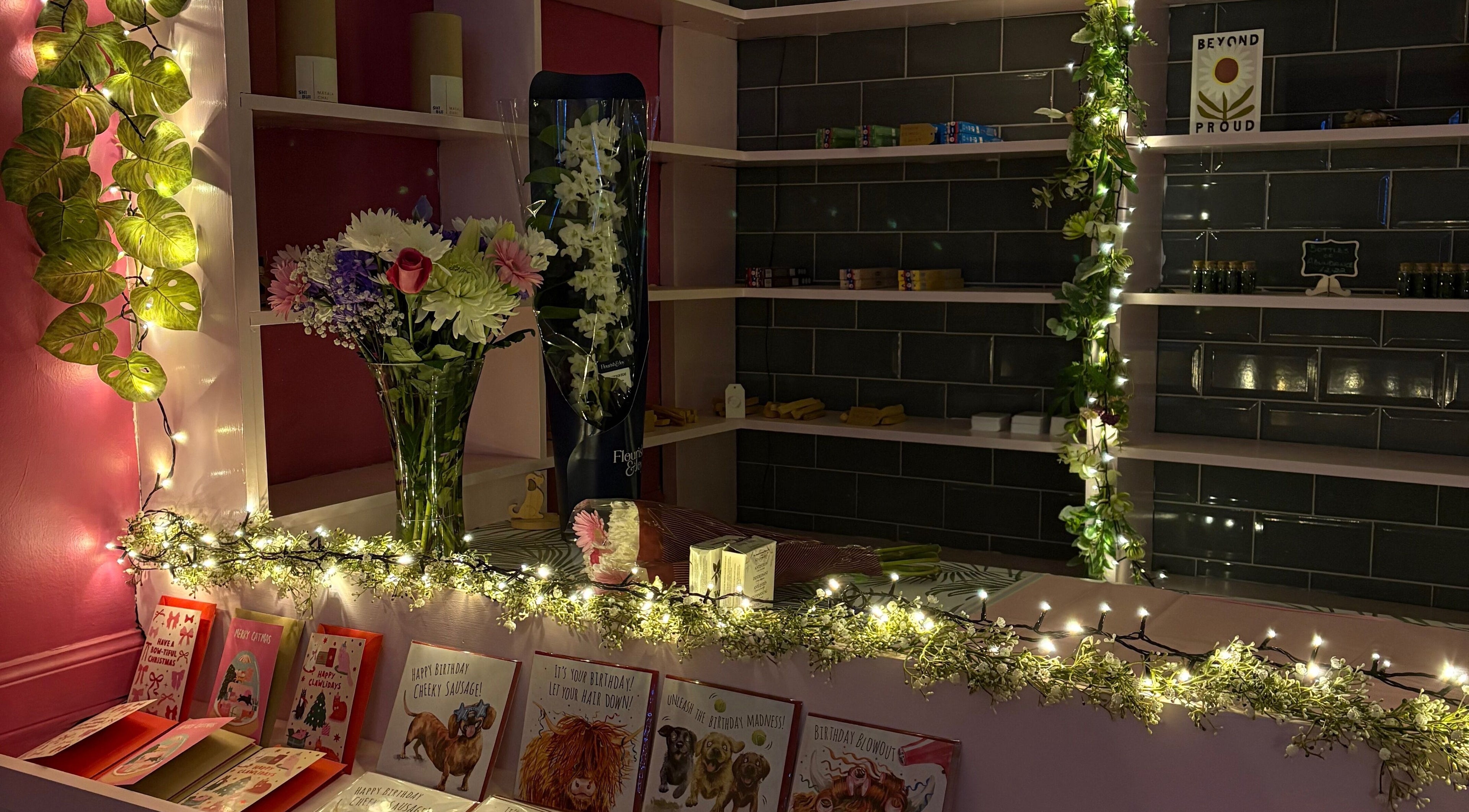Charming interior of Beautiful Natural Spiritual in East Kilbride, Scotland, GB featuring flowers and warm lights.