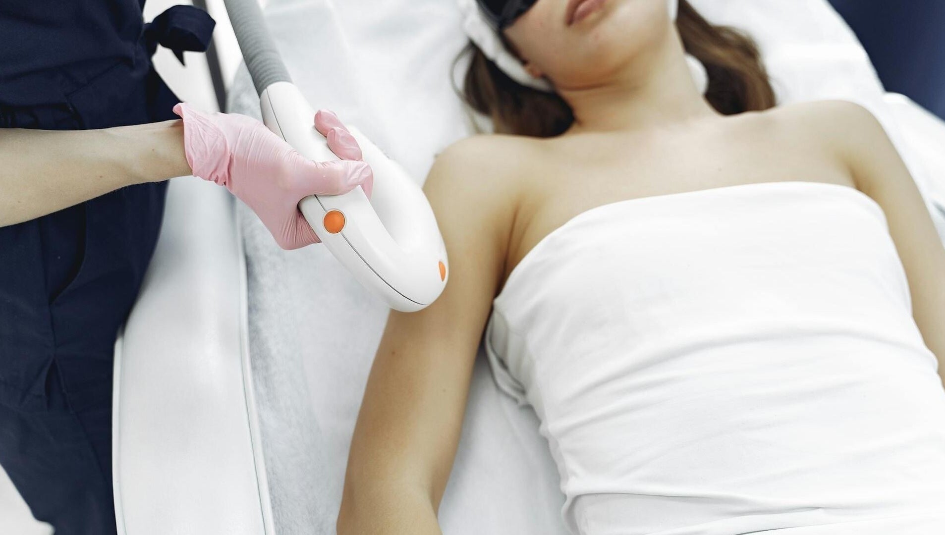 Laser hair removal session at Badia Derma, Montréal, Québec, CA, showing precise treatment approach.