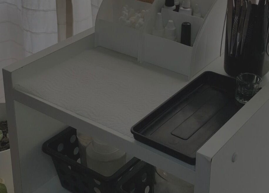 Estación de trabajo de belleza en Poppylashess, Dolores, Provincia De Buenos Aires, AR, equipada para tratamientos.