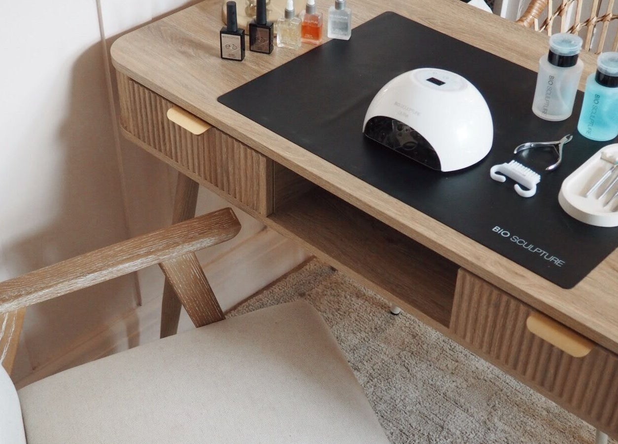 Elegant nail setup at Manicure by Elizabeth in Hyde, England, GB showcases a chic workspace.