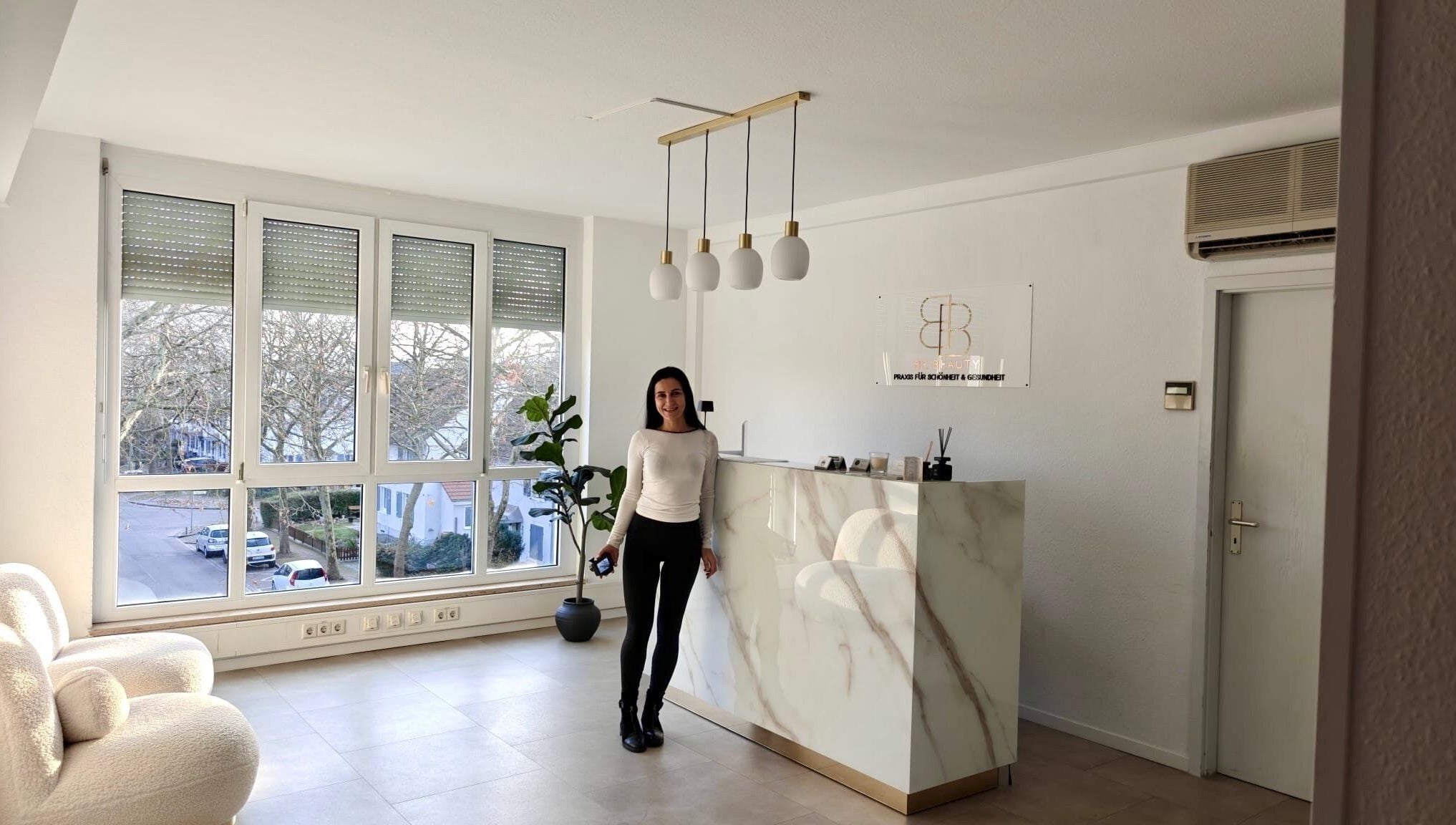 Reception area of AERA VIII with modern decor in Weil Am Rhein, Baden-württemberg, DE.