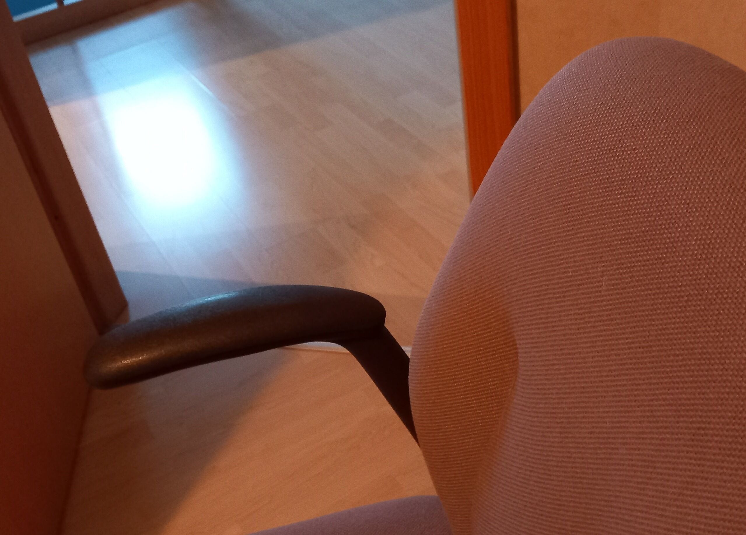 Intérieur moderne et lumineux chez 💈 FLIX BARBER ®, Thal-marmoutier, Grand Est, FR.