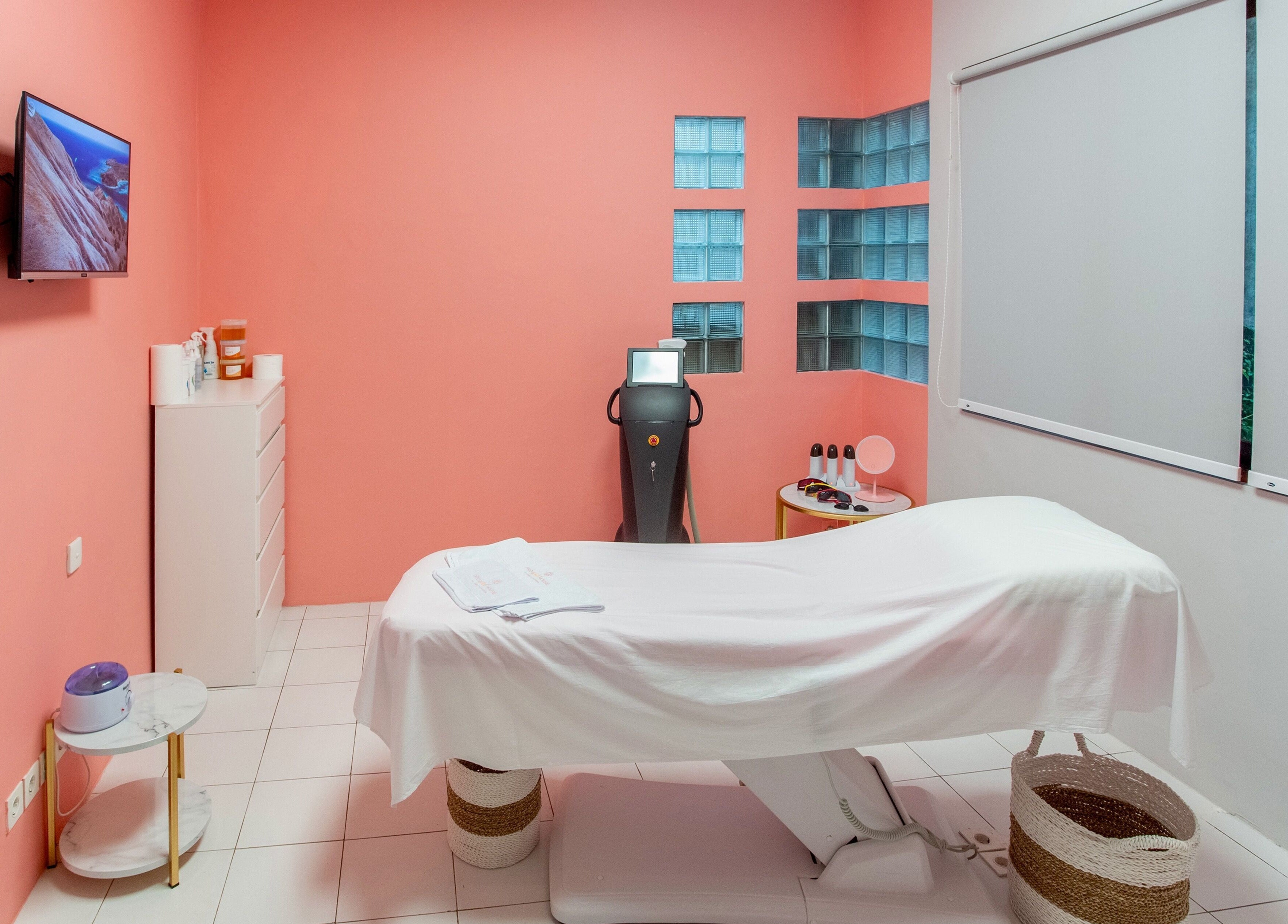 Calming spa room at Pro Epil House Ubud, Bali, Bali, ID, featuring a massage table and relaxing decor.