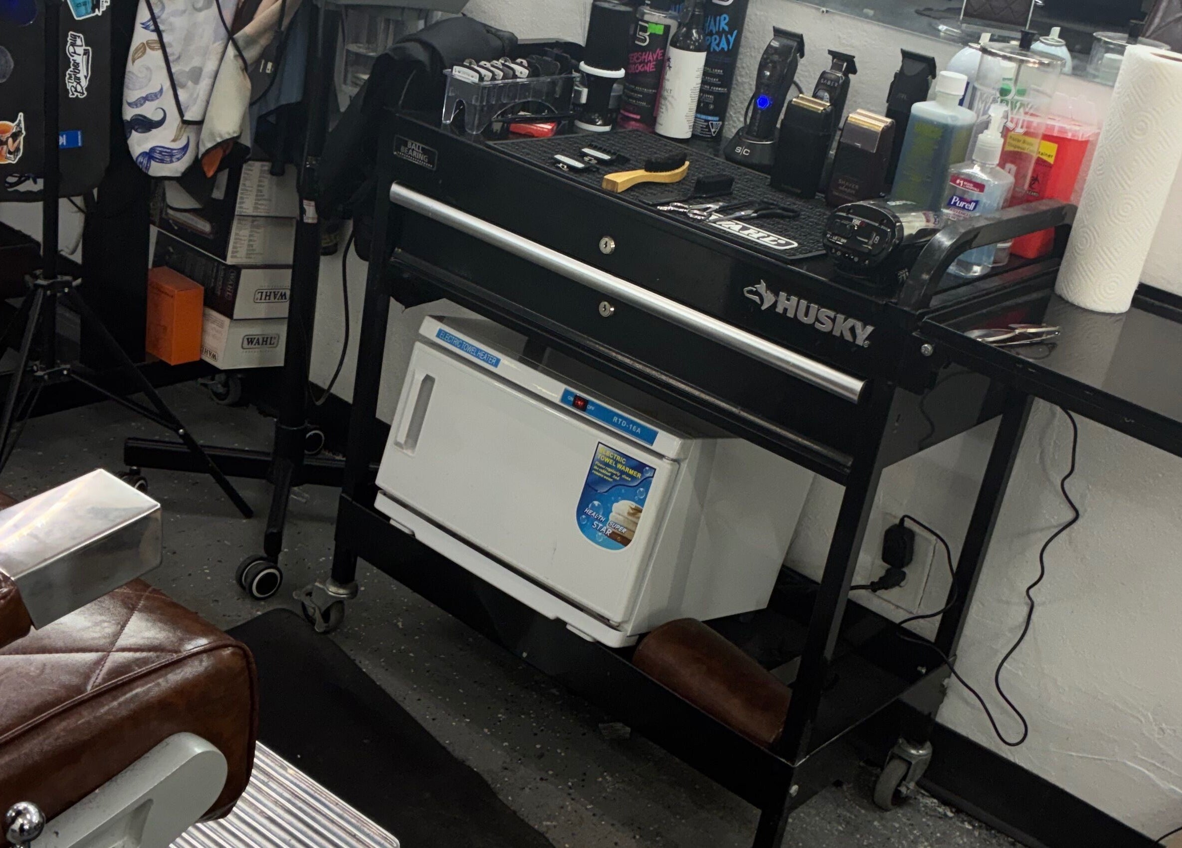 Grooming tools and products at davianscutzz in Dallas, Texas, US, showcasing professional barber essentials.