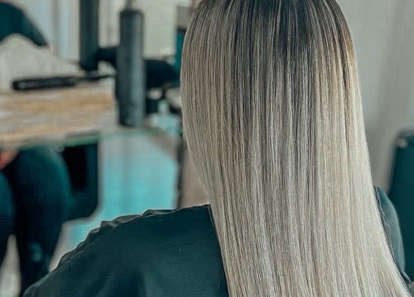 Άψογο ίσιωμα μαλλιών στο Panos Vivendo Creative Hair Design, Λεμεσός, Λεμεσός, CY.