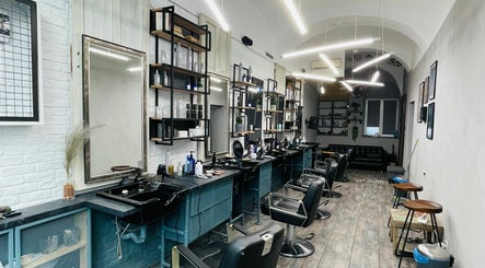 Urban Hairdressers, bild 2