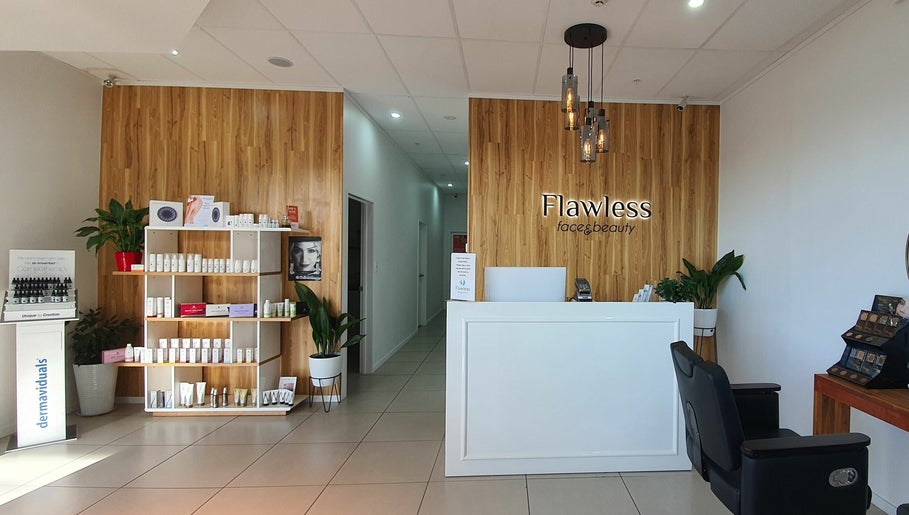 Flawless Face and Beauty - South City, bilde 1