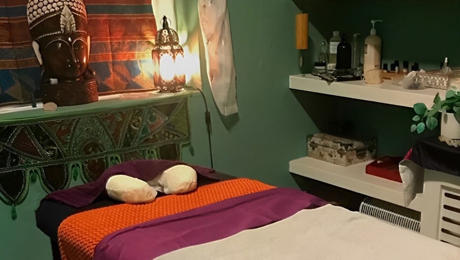 Holistic Glow Massage Bild 1