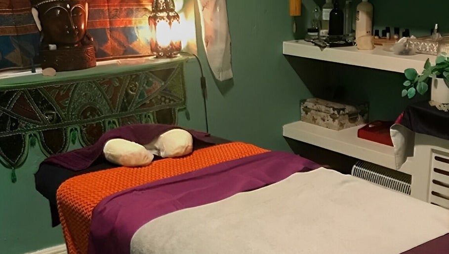 Holistic Glow Massage image 1
