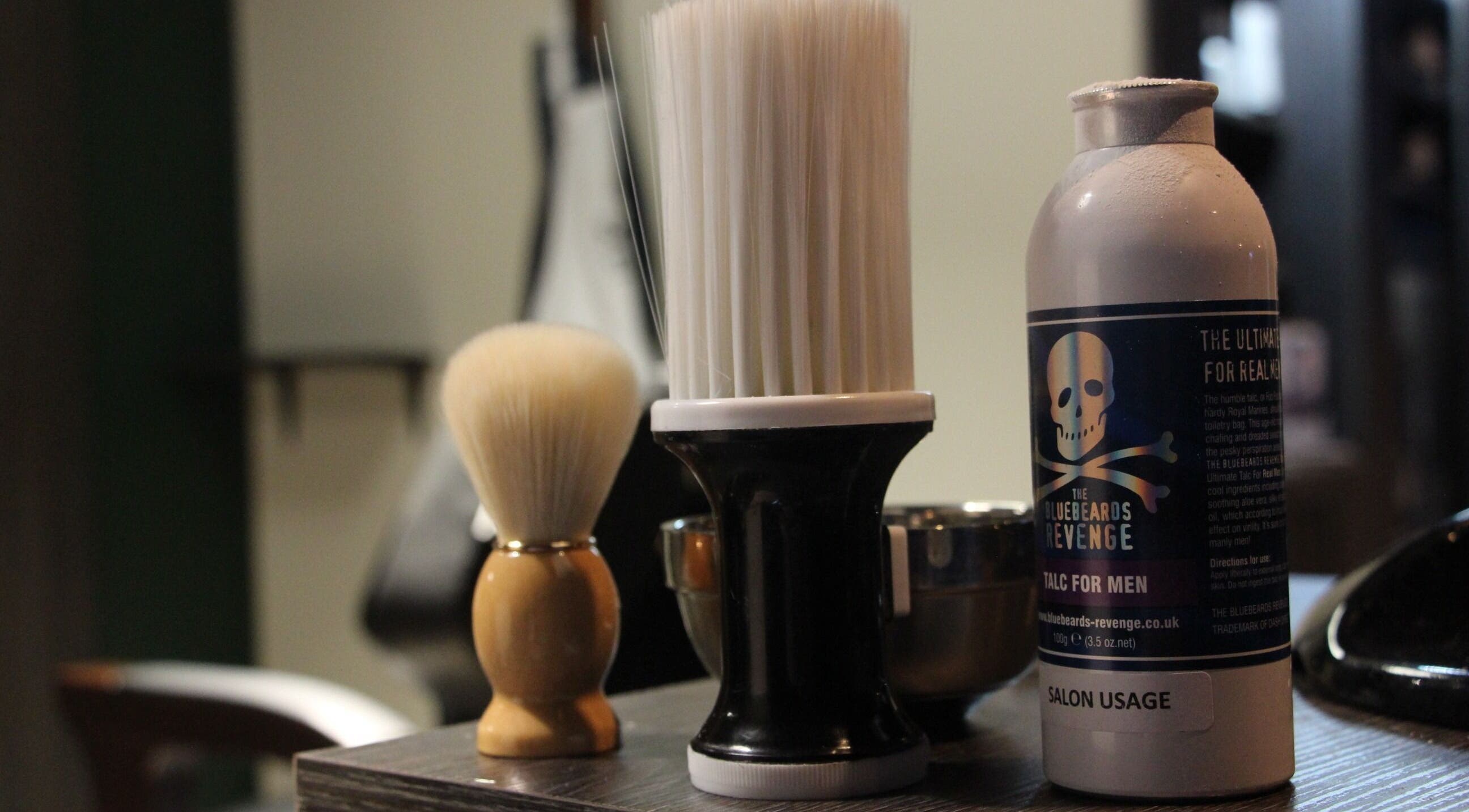 High-quality grooming tools at The Male Room, East London, Eastern Cape, ZA, showcasing premium shaving products.