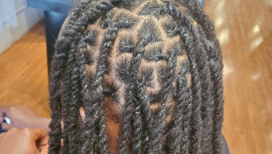 Locs by Ria – obraz 1