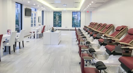 Uptown Galleria Nails and Spa