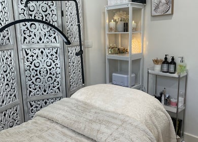 Relaxing treatment room at Saoirse Skin and Beauty, Melbourne, Victoria, AU with elegant decor and soothing lighting.