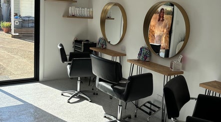 Laura J Hair Design Home Hairdresser