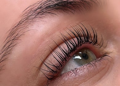 Close-up of styled eyelashes at Kinda Pretty, Market Weighton, England, GB. Perfect lash extension service.