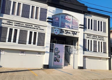 Fachada de Be.You.Tiful Salon en San Lorenzo, San Lorenzo, PR, destacando su estética moderna.