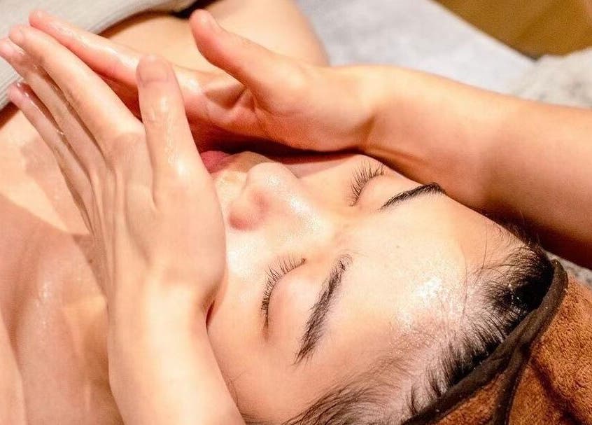 Relaxing facial massage at Five Elements Spa CBD, Melbourne, Victoria, AU for ultimate wellness experience.