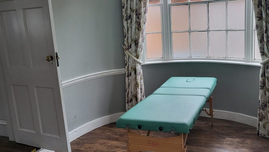 Stourbridge Sports Massage and Acupuncture Clinic, bilde 1