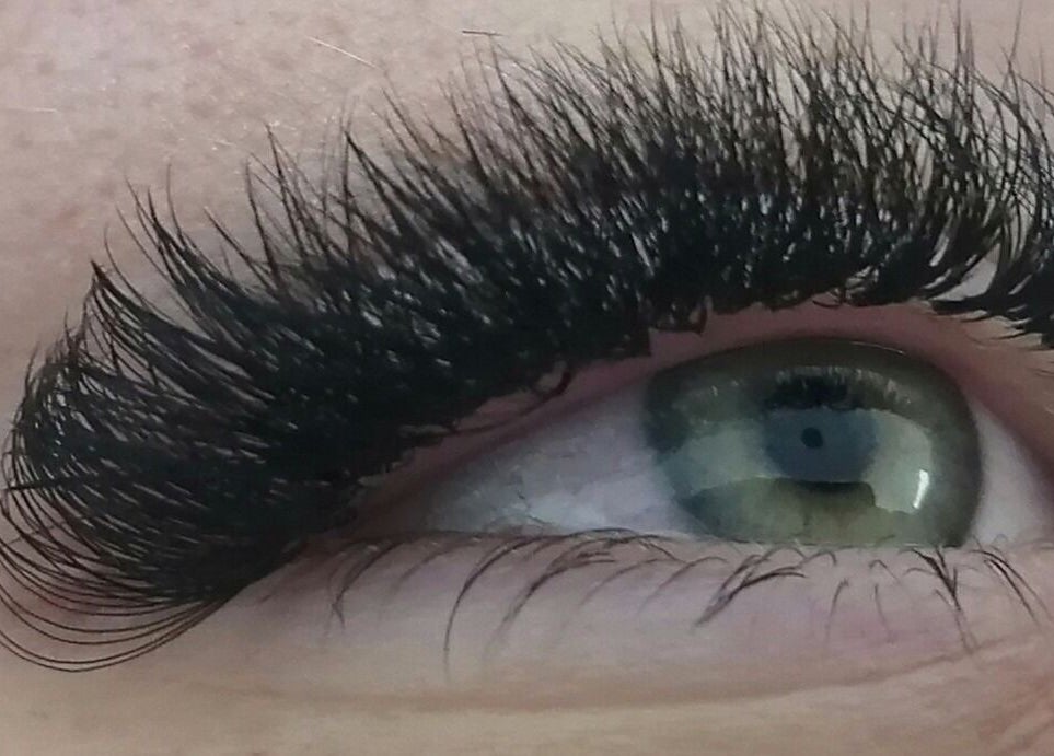 Close-up of lush eyelash extensions at Dare 2B Beautiful, Boksburg, Gauteng, ZA.