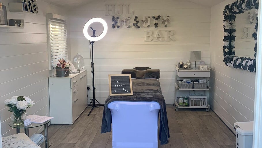 H.J.L Beauty Bar image 1