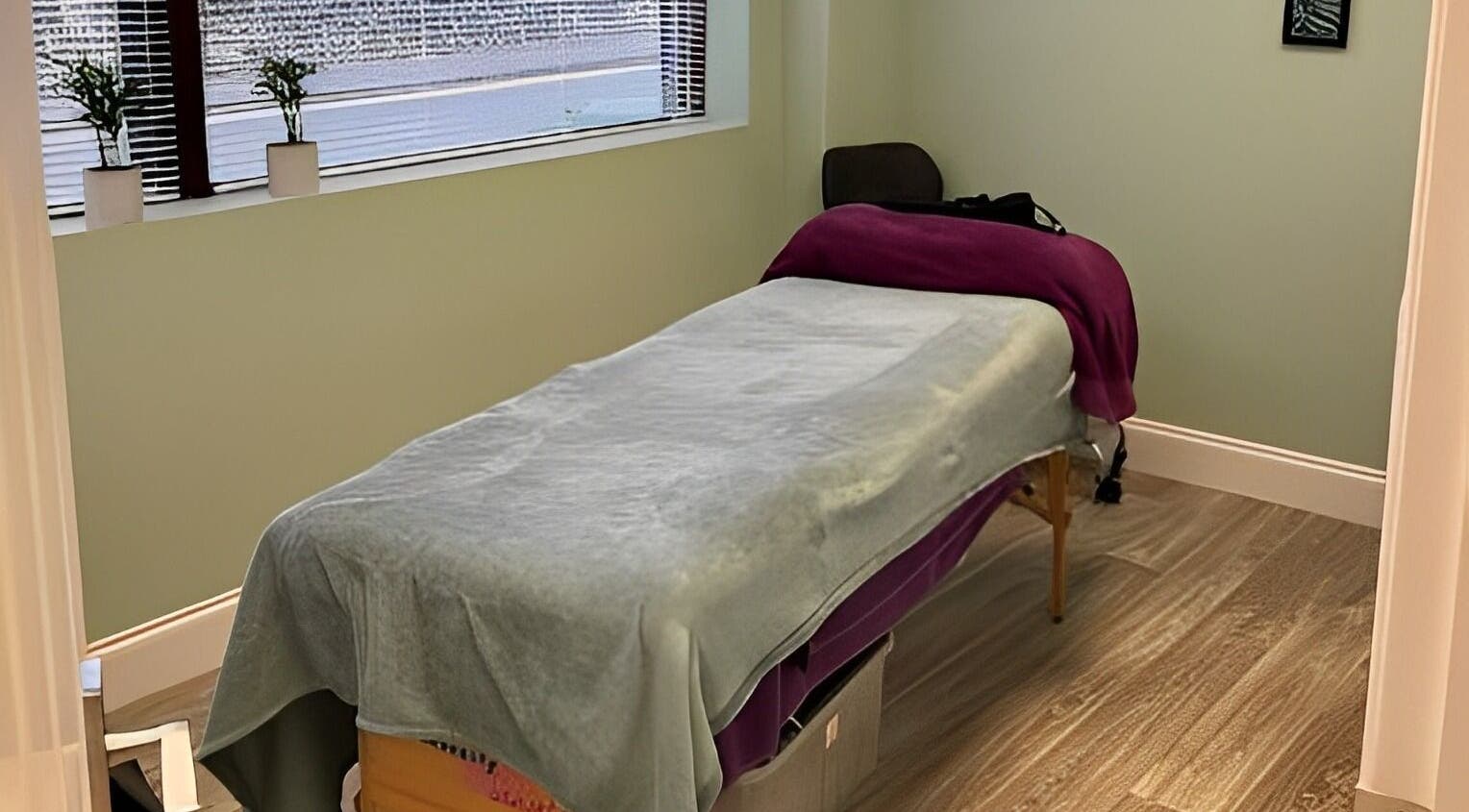 Peaceful massage room at Beauty by Jaki, Falkirk, Scotland, GB with tranquil decor for ultimate relaxation.