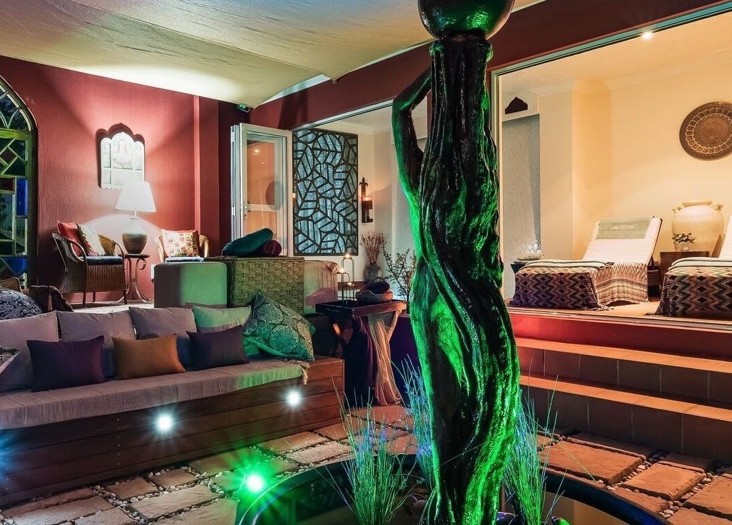 Peaceful seating area at Total Concept Salon & Spa, Gqeberha, Eastern Cape, ZA with soothing decor.