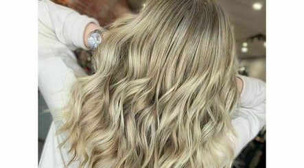 Scarlett O’Hair Salon image 2