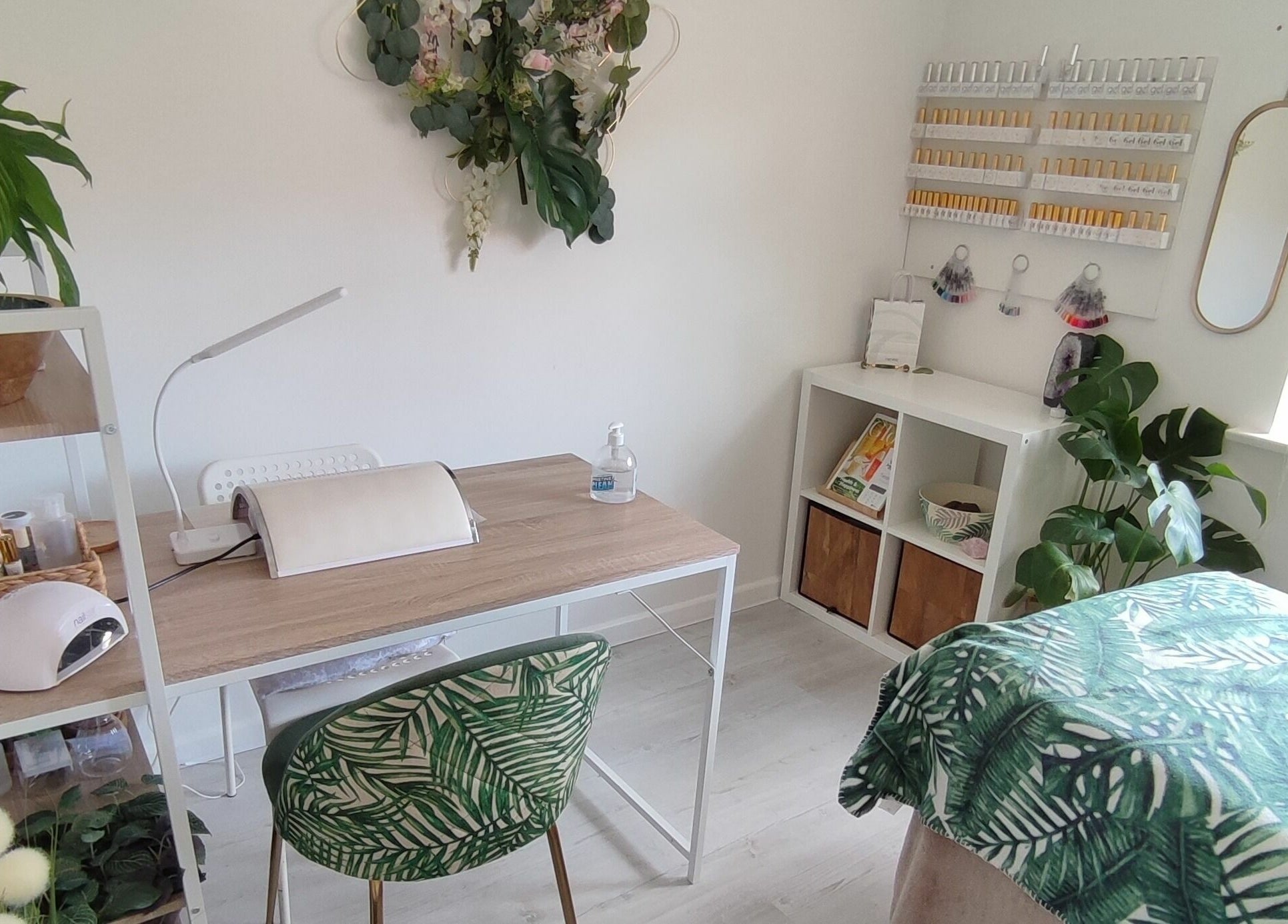 Elegant and serene beauty space at The Green Sanctuary in Swadlincote, England, GB with lush greenery décor.