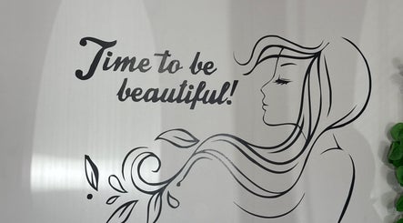 Imagen 3 de Revive Beauty & Hair Salon